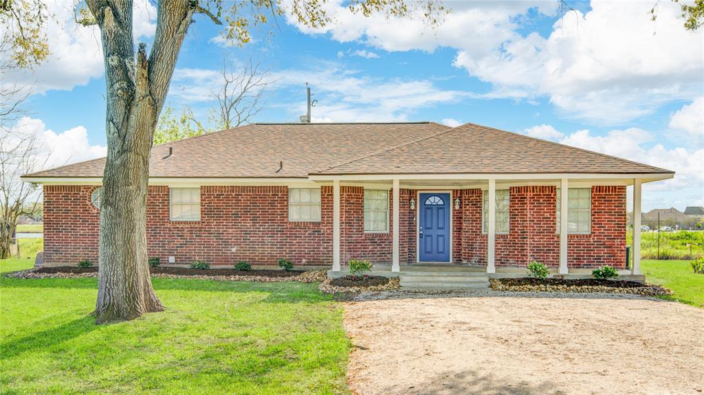 1032 County Road 44, Angleton, Texas image 3