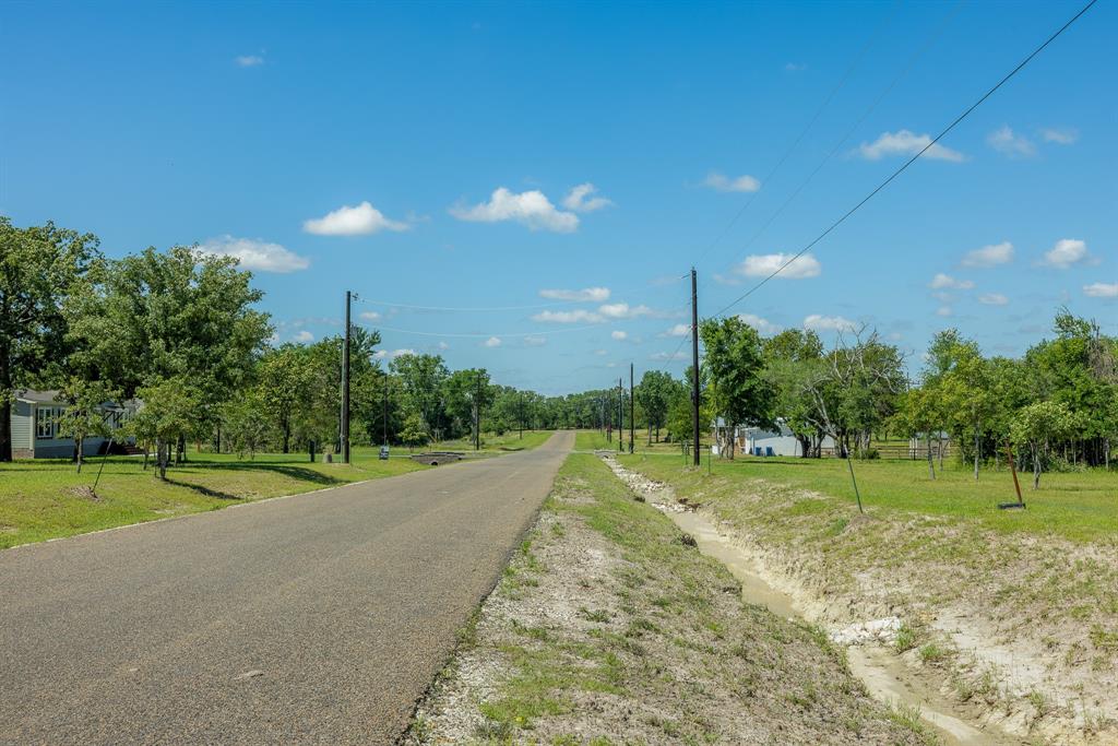 6757 Atakapan Trail, Bedias, Texas image 2