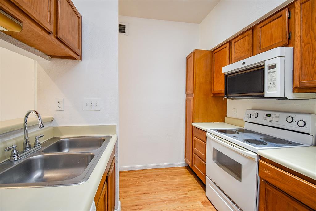 2121 El Paseo Street #1807, Houston, Texas image 17