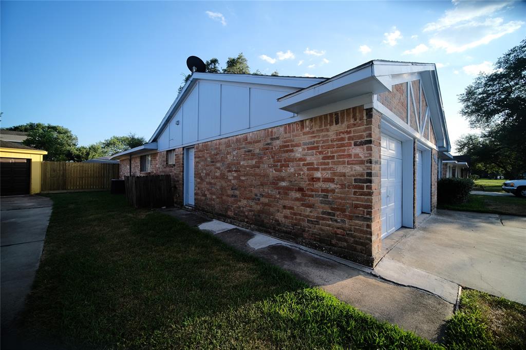 12327 Bexley Drive