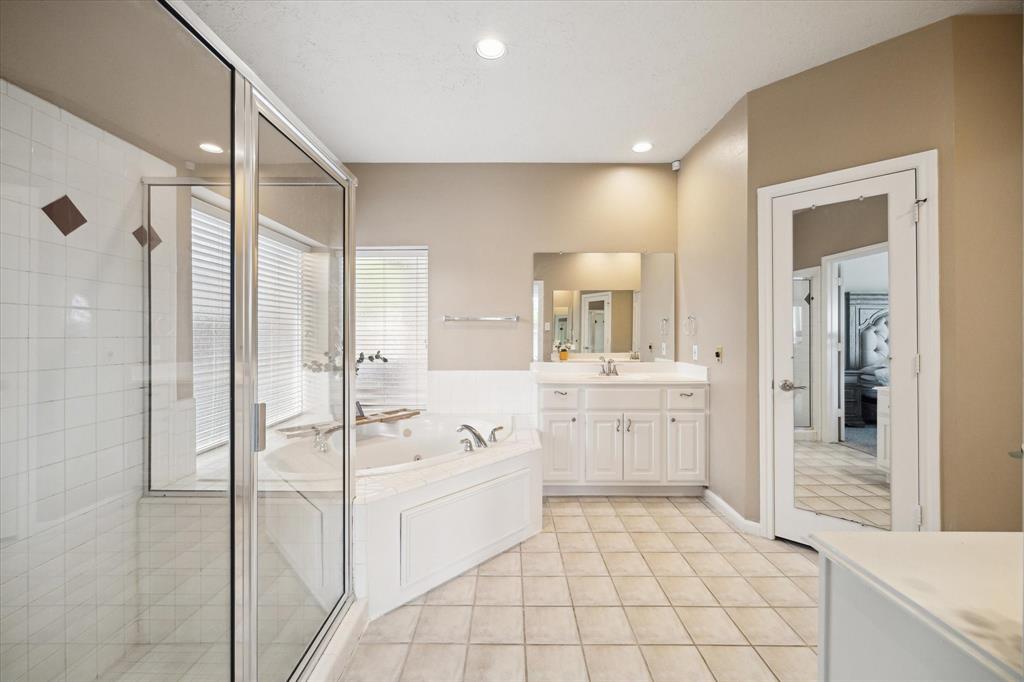 13406 Belle Helene Circle, Cypress, Texas image 20