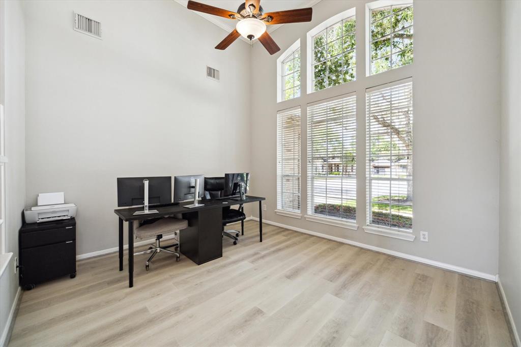 13406 Belle Helene Circle, Cypress, Texas image 5