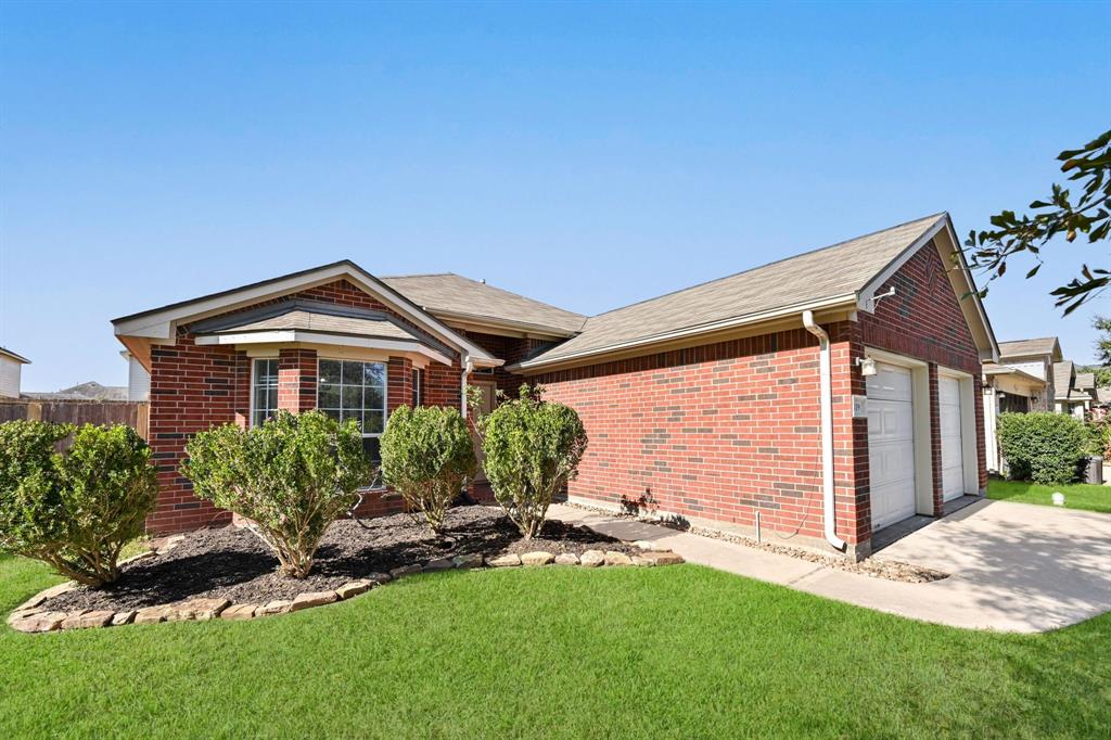 819 Rosa Del Villa Court, Richmond, Texas image 4