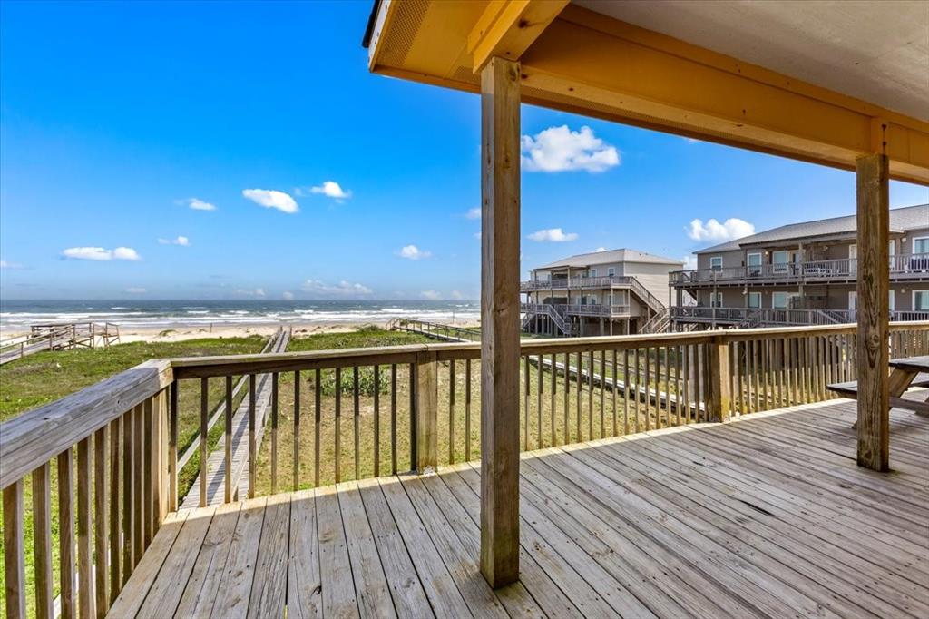 988 Blue Water Highway, Freeport, Texas image 5
