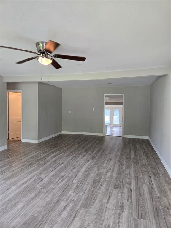 204 Jasmine Street, Lake Jackson, Texas image 4