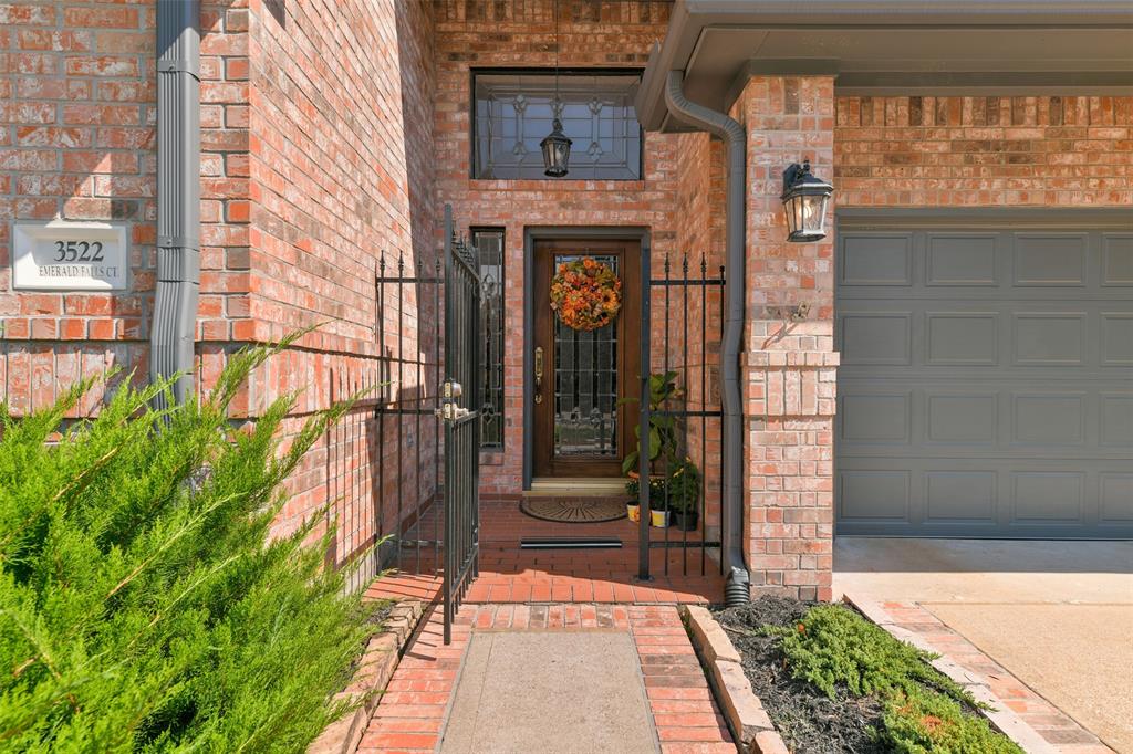 3522 Emerald Falls Court, Houston, Texas image 2