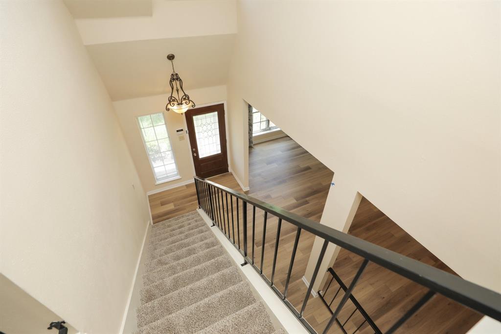 8606 Quail Vista Drive, Missouri City, Texas image 33