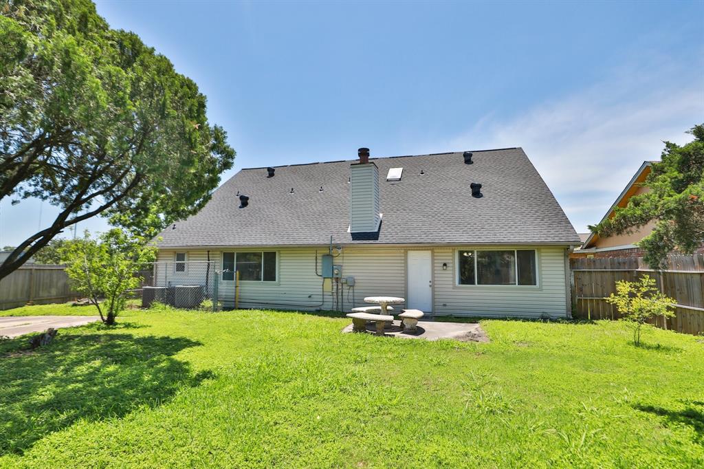 8606 Quail Vista Drive, Missouri City, Texas image 39