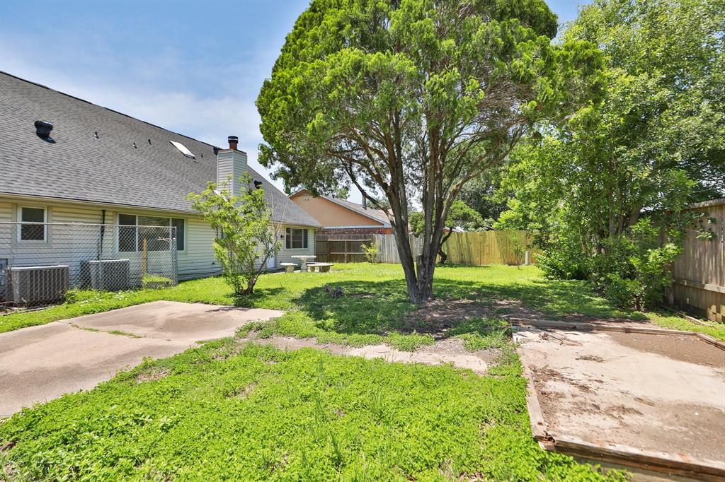 8606 Quail Vista Drive, Missouri City, Texas image 37