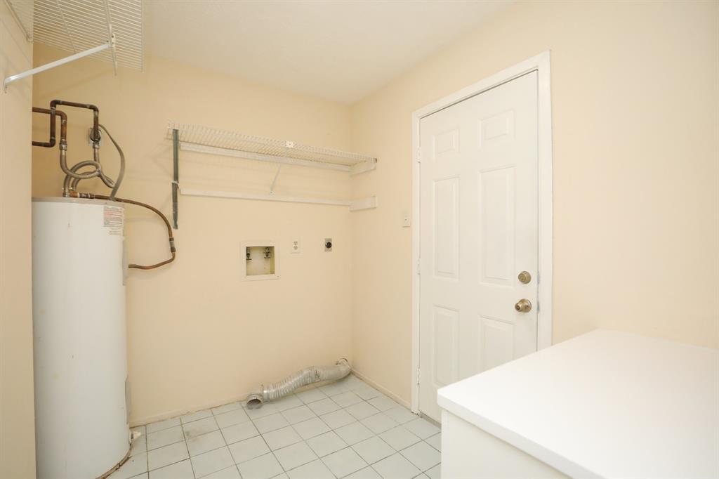 8606 Quail Vista Drive, Missouri City, Texas image 34