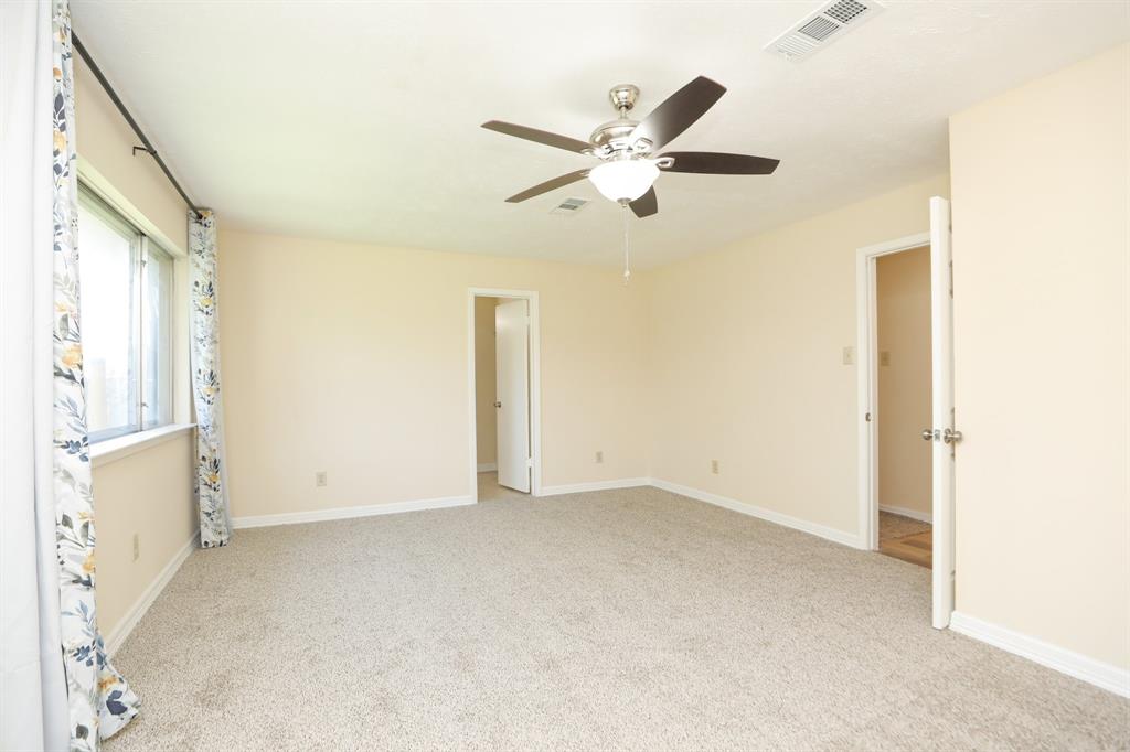 8606 Quail Vista Drive, Missouri City, Texas image 21