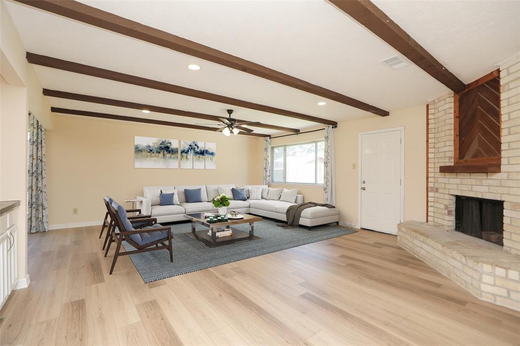 8606 Quail Vista Drive, Missouri City, Texas image 16