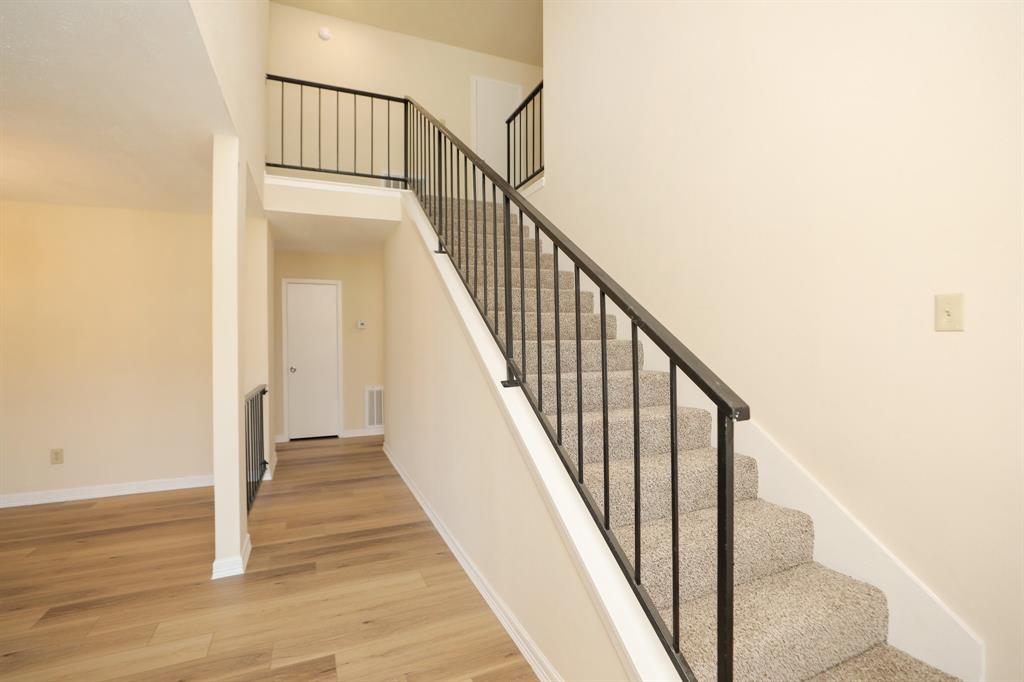 8606 Quail Vista Drive, Missouri City, Texas image 26