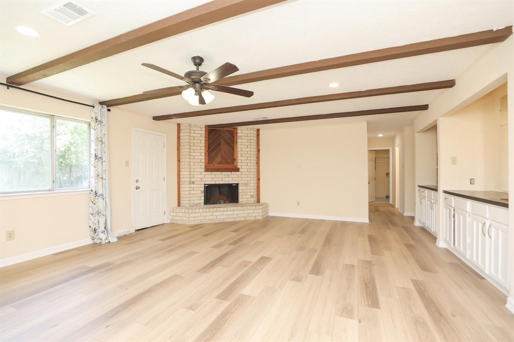 8606 Quail Vista Drive, Missouri City, Texas image 18