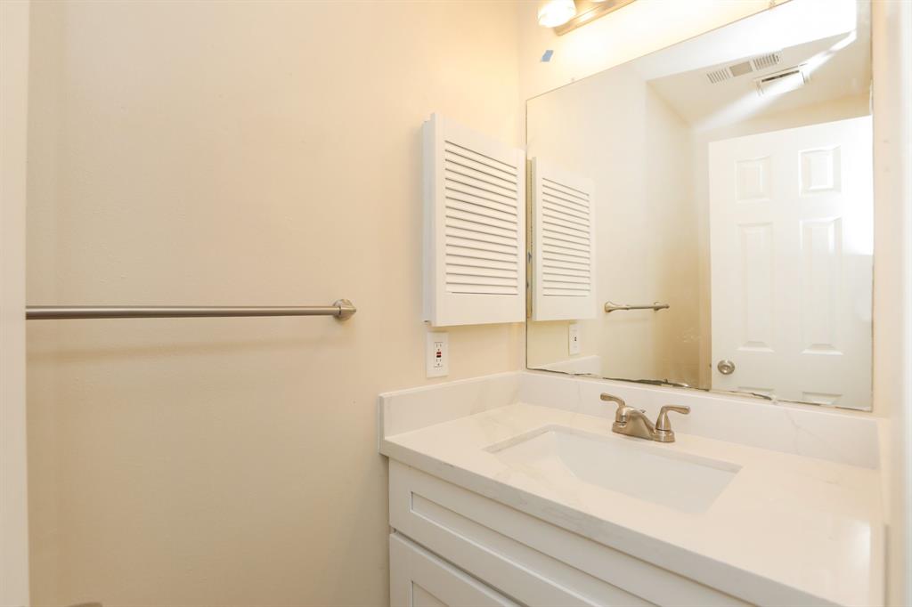 8606 Quail Vista Drive, Missouri City, Texas image 20