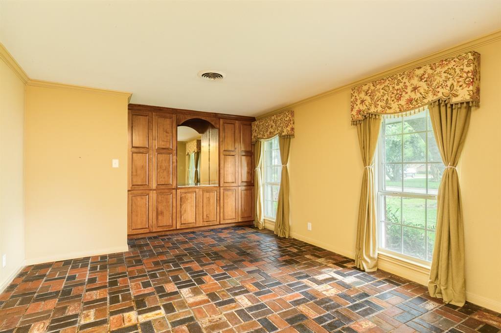 22 Maple Lane