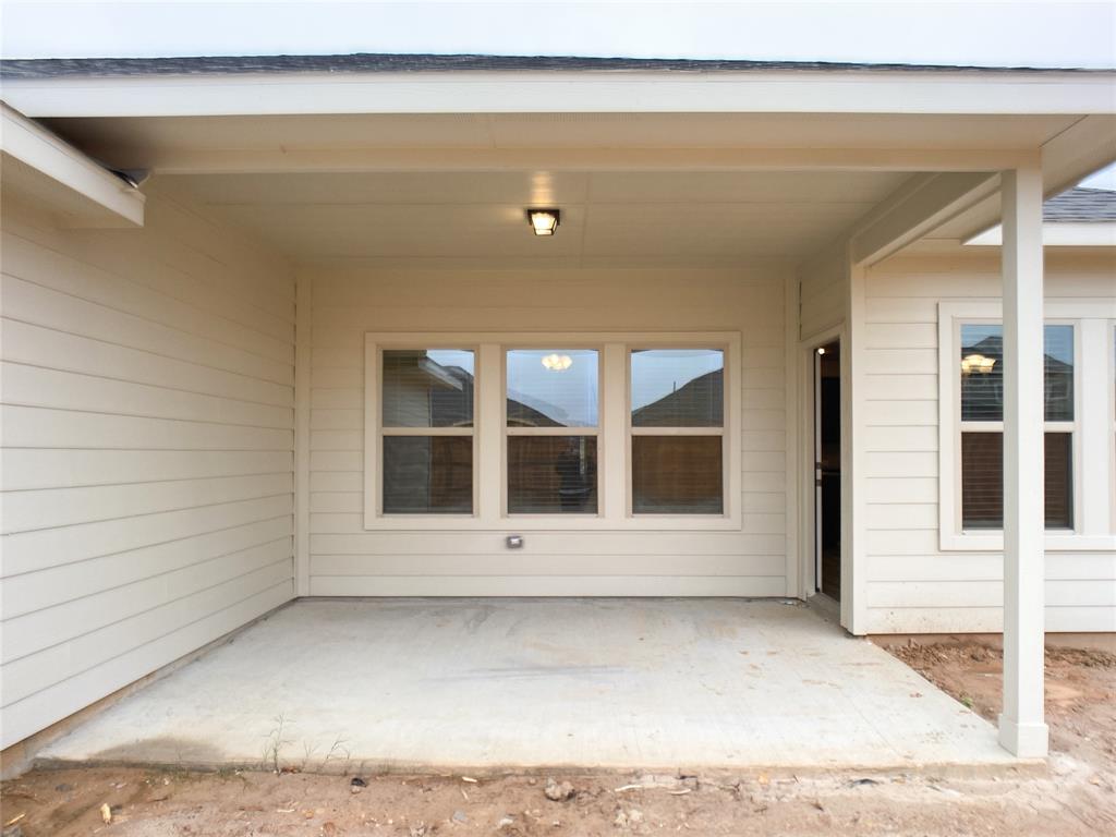 27203 Blue Pool Drive, Katy, Texas image 39