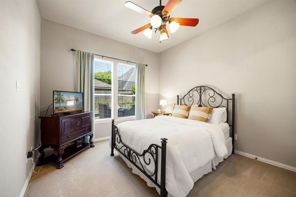 4607 Wellbrook Lane, Katy, Texas image 33