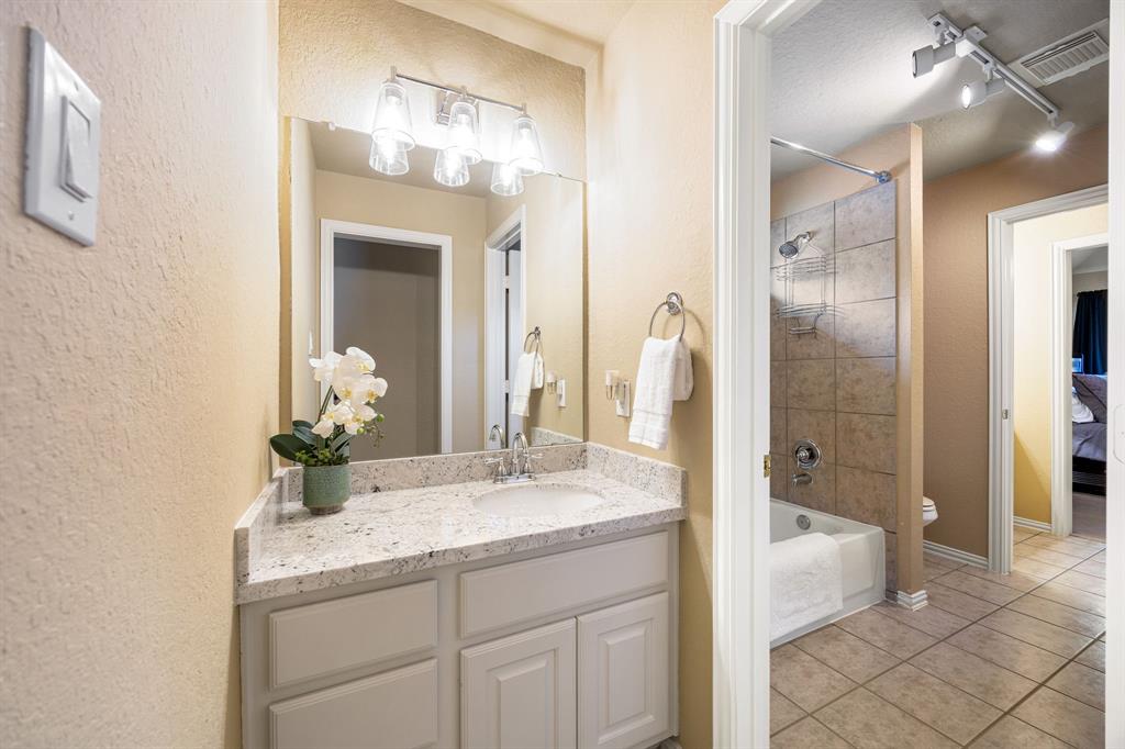 4607 Wellbrook Lane, Katy, Texas image 42