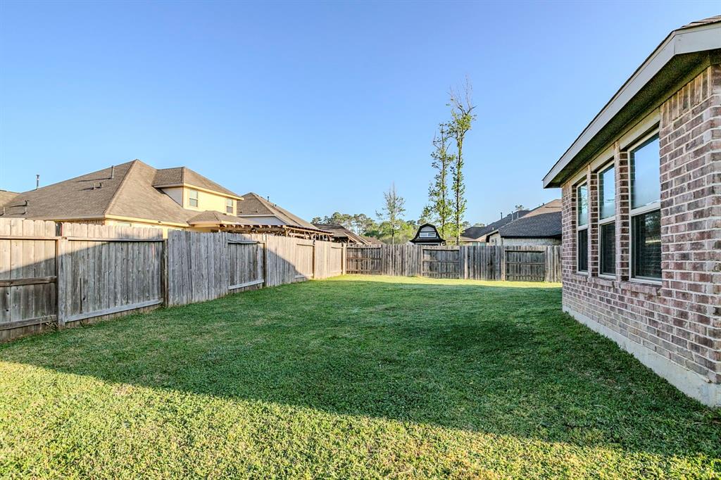 15627 E Galley Drive, Crosby, Texas image 34
