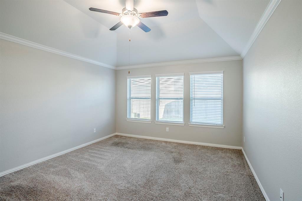 15627 E Galley Drive, Crosby, Texas image 18
