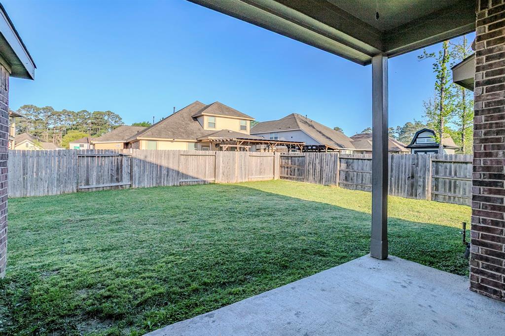 15627 E Galley Drive, Crosby, Texas image 31