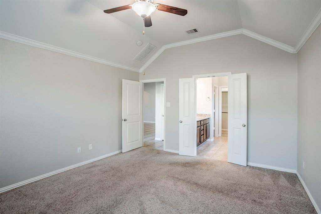 15627 E Galley Drive, Crosby, Texas image 20