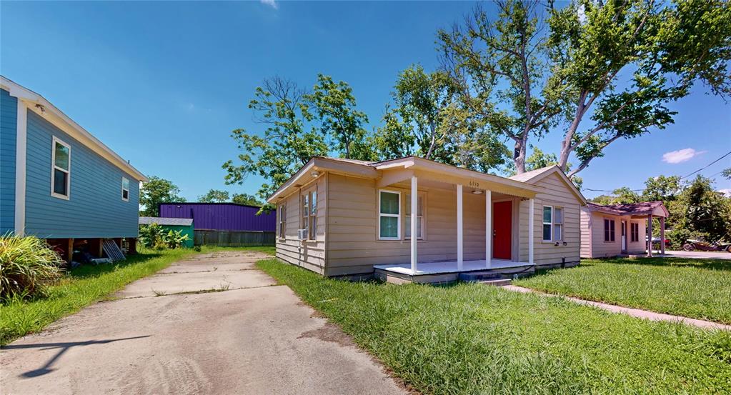 6310 Amber Drive, Hitchcock, Texas image 33