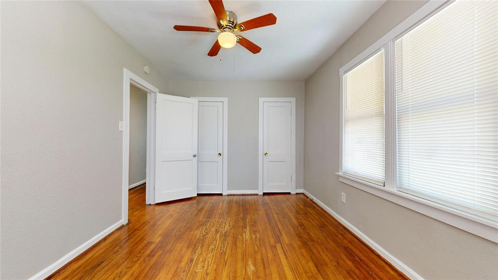 6310 Amber Drive, Hitchcock, Texas image 19