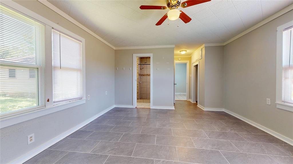 6310 Amber Drive, Hitchcock, Texas image 30