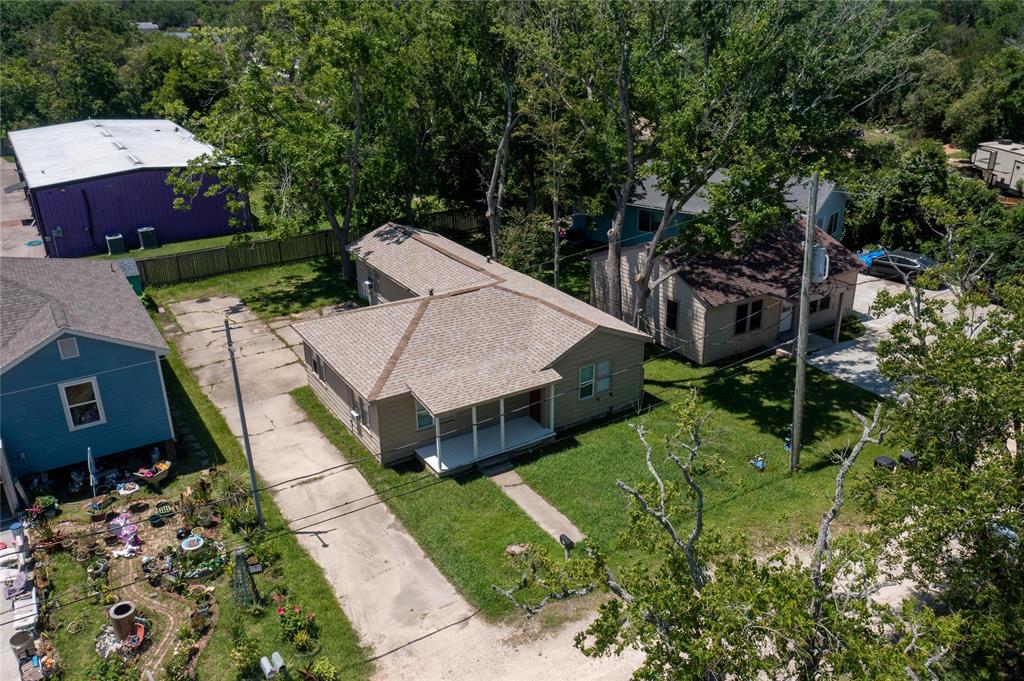 6310 Amber Drive, Hitchcock, Texas image 36