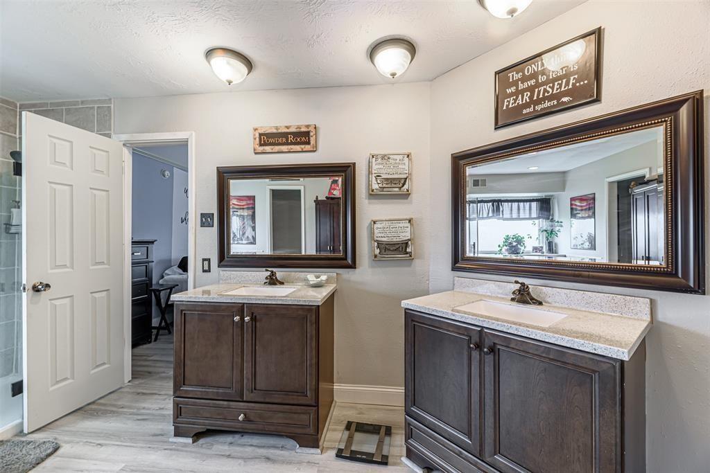 2543 Forge Stone Drive, Friendswood, Texas image 7