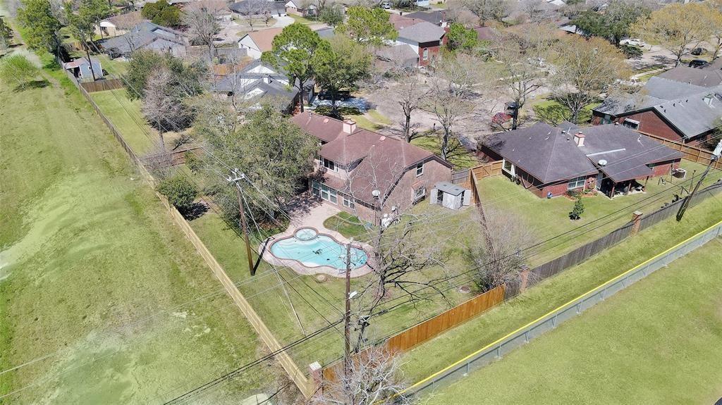 2543 Forge Stone Drive, Friendswood, Texas image 19