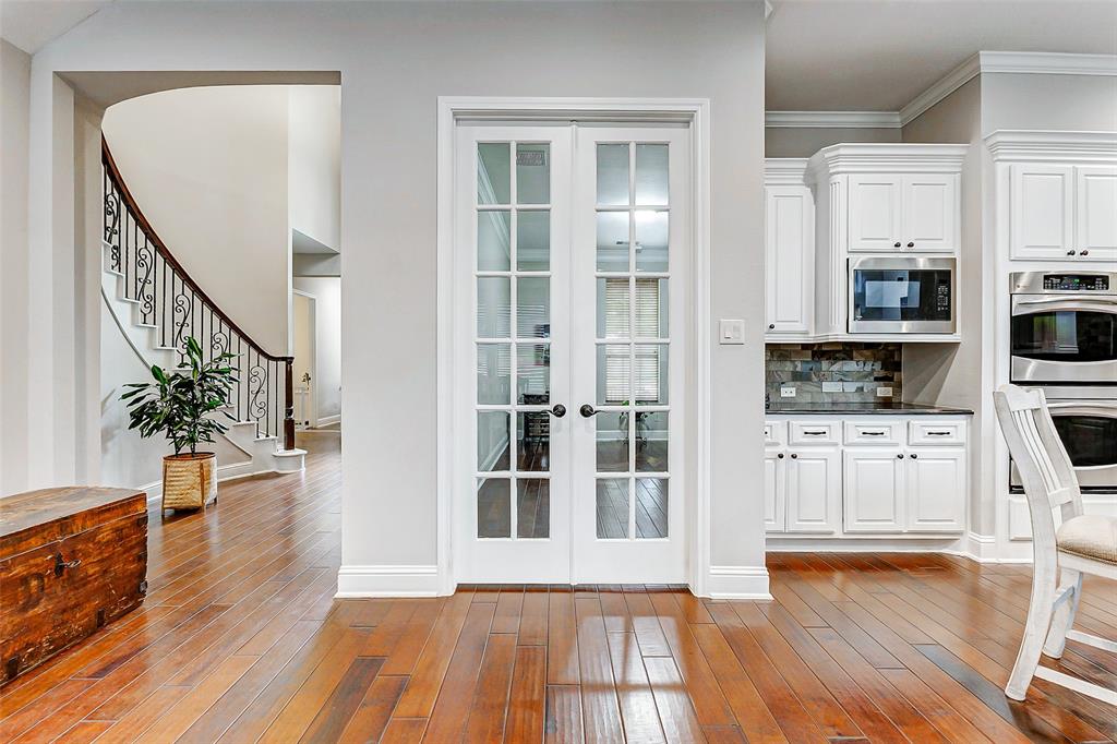 5722 Spring River Lane, Fulshear, Texas image 18