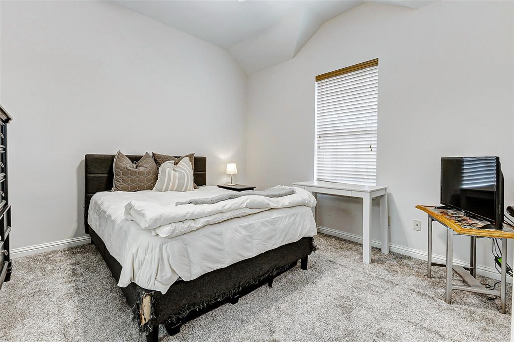 5722 Spring River Lane, Fulshear, Texas image 38