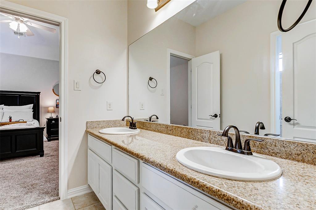 5722 Spring River Lane, Fulshear, Texas image 35