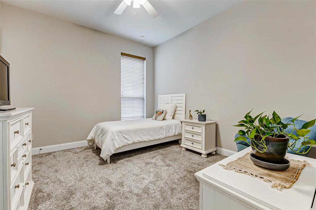 5722 Spring River Lane, Fulshear, Texas image 32