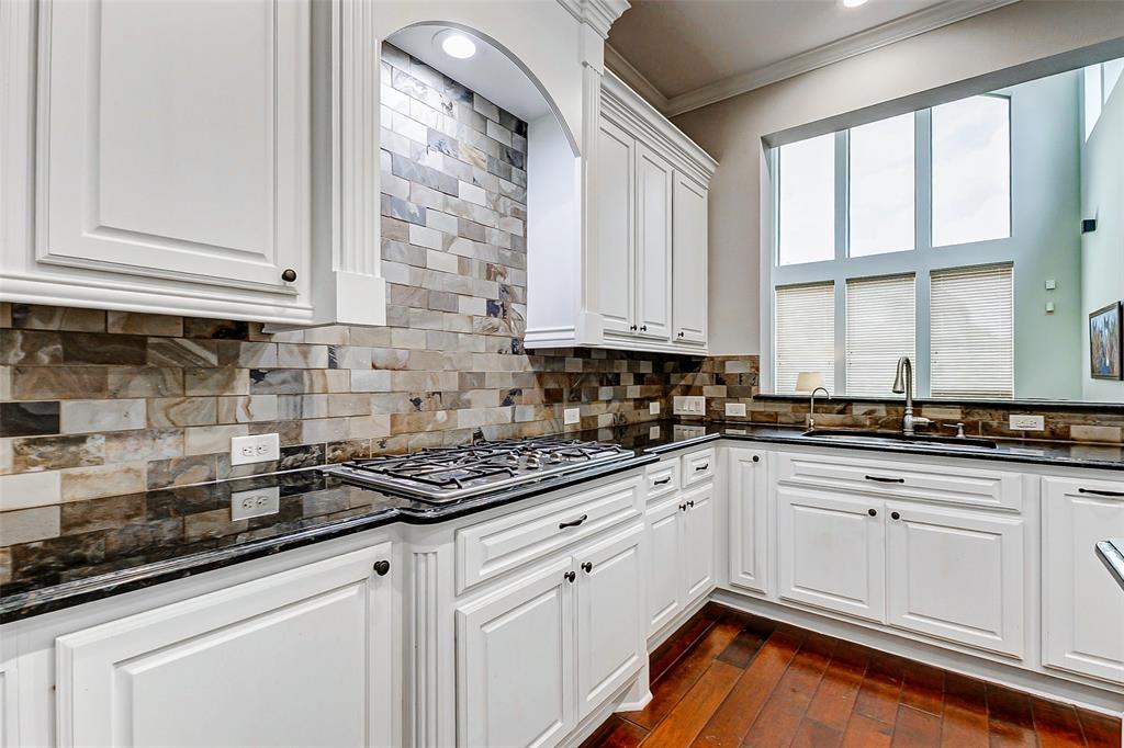 5722 Spring River Lane, Fulshear, Texas image 22