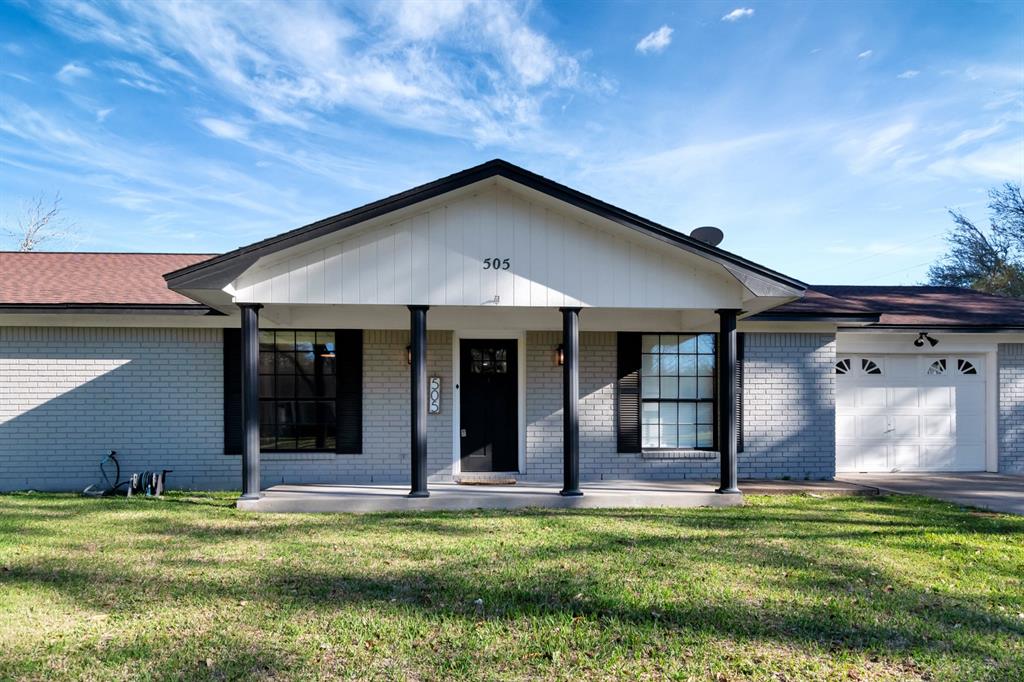 505 Elm Drive, Ganado, Texas image 4