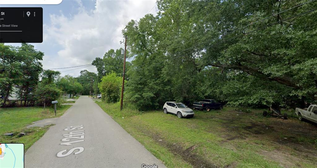 S 12th Street, Conroe, Texas image 1