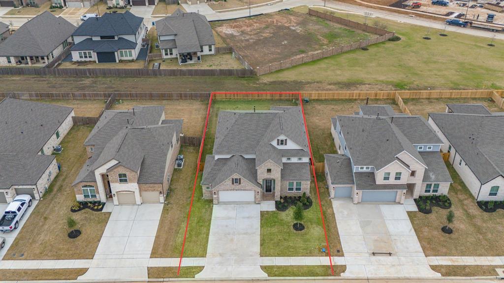461 Piney Rocks Lane, Waller, Texas image 2