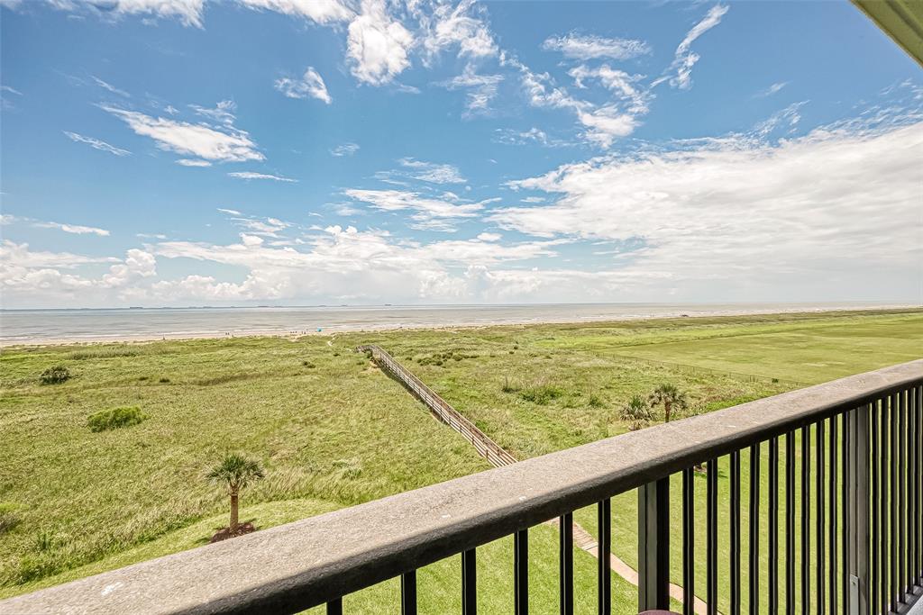 415 E Beach Drive #409, Galveston, Texas image 2