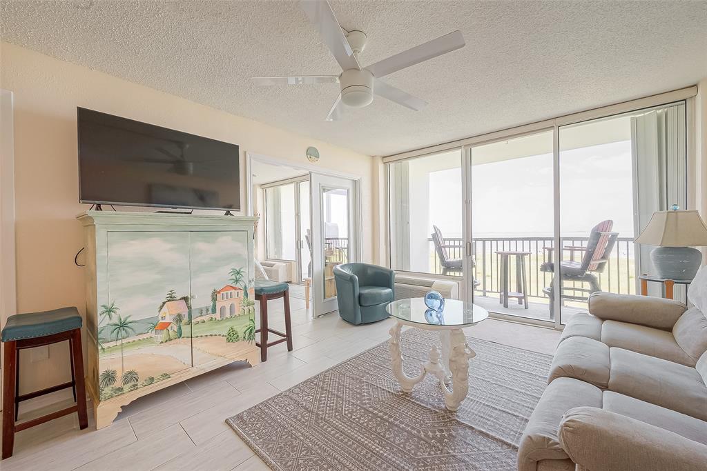 415 E Beach Drive #409, Galveston, Texas image 18