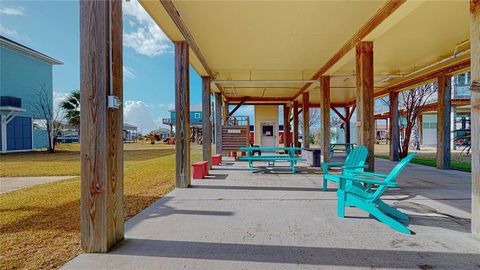 A home in Crystal Beach