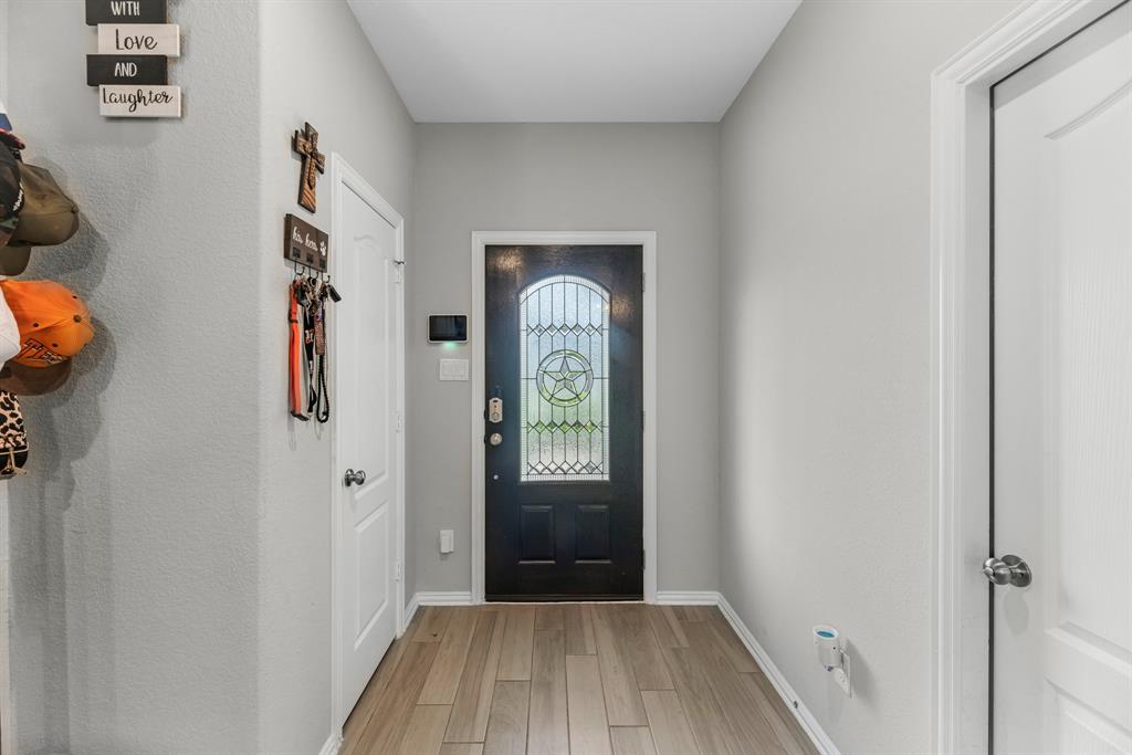 31819 Wellington Pass