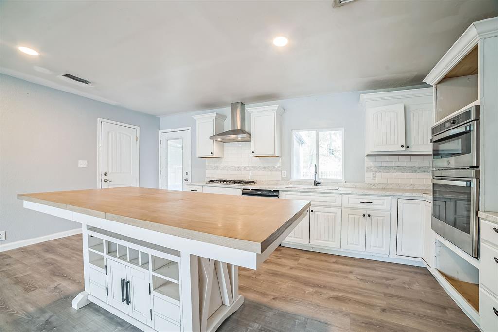 801 E Johnson Street, Burnet, Texas image 11
