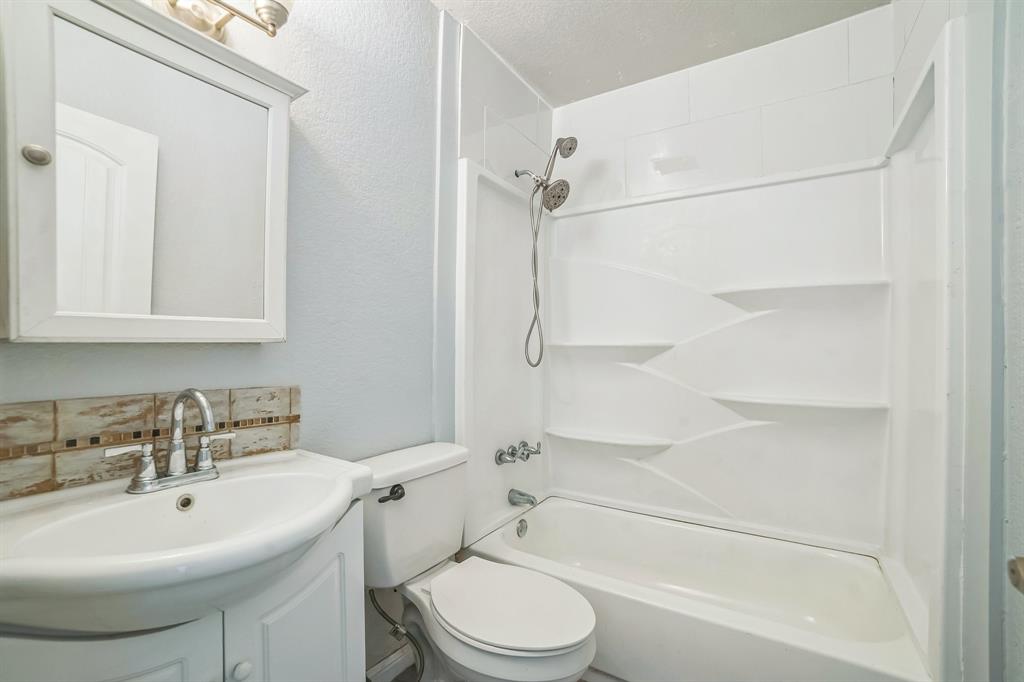 801 E Johnson Street, Burnet, Texas image 14