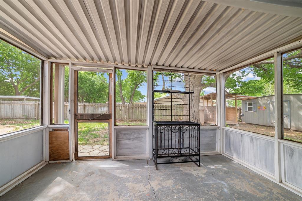 801 E Johnson Street, Burnet, Texas image 25