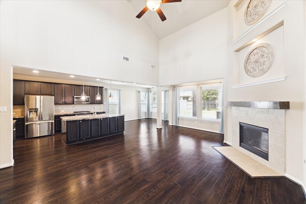 2107 Tonkawa Trail, Katy, Texas image 2