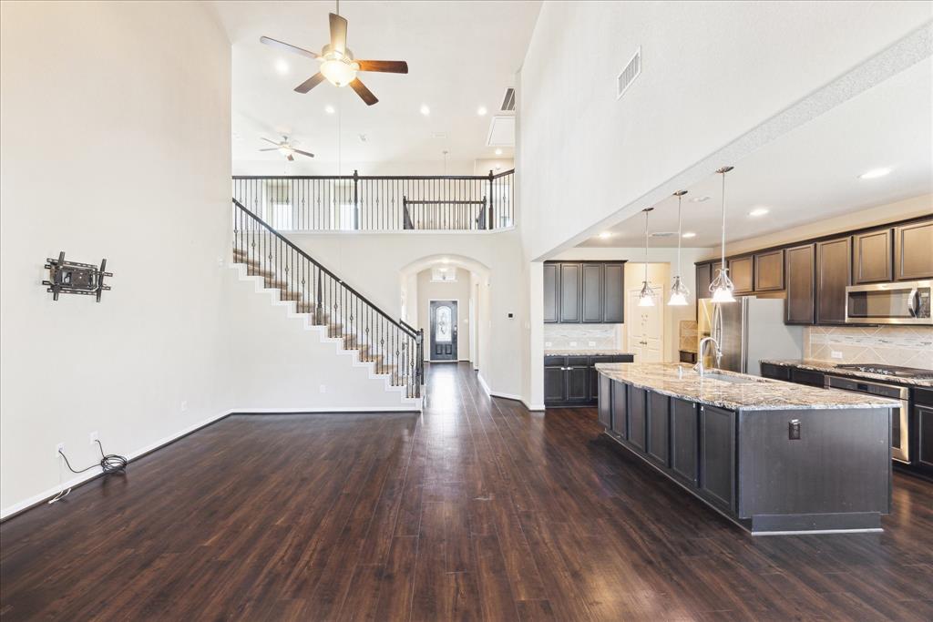 2107 Tonkawa Trail, Katy, Texas image 12